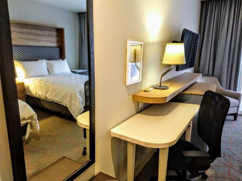 Holiday Inn & Suites - Aguascalientes By Ihg Экстерьер фото